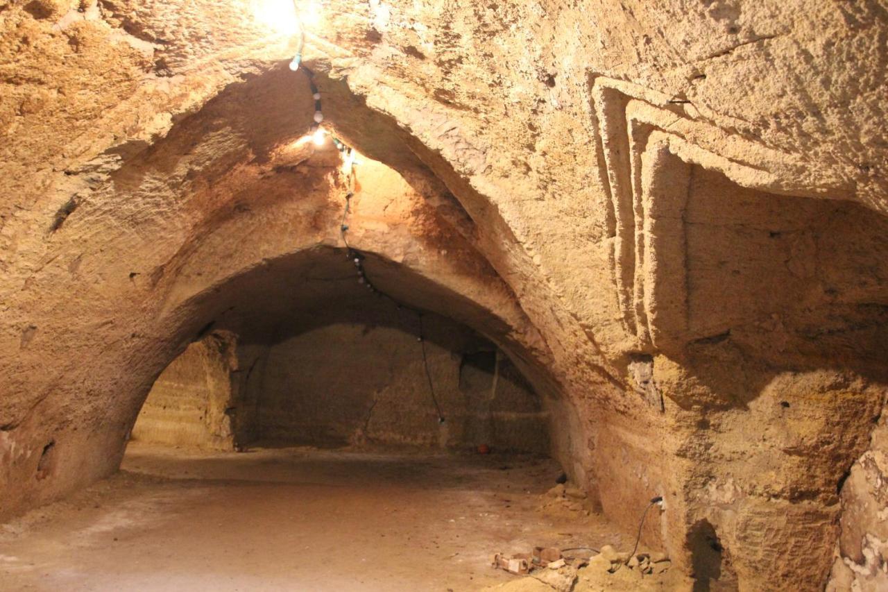 Doué-la-Fontaine Le Chai De La Rose Spa Et Seances Bien Etre מראה חיצוני תמונה