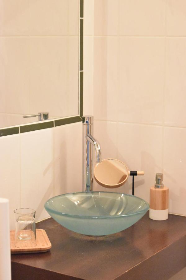 Doué-la-Fontaine Le Chai De La Rose Spa Et Seances Bien Etre מראה חיצוני תמונה